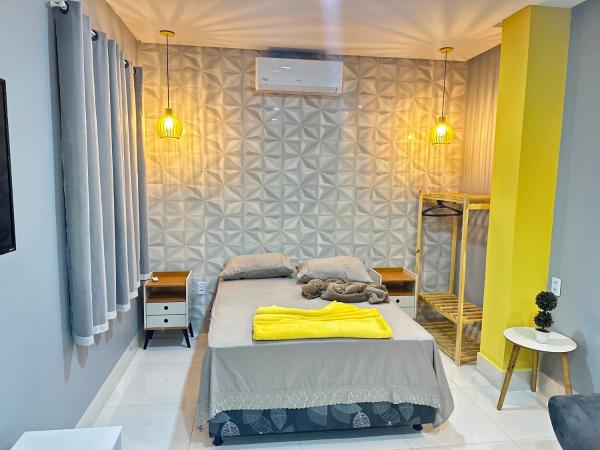 Στη φωτογραφία φαίνεται το αντικείμενο Loft com ar condicionado που βρίσκεται στην πόλη Nerópolis.
