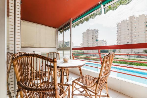 Piscina, Terraza, Espaciosa Y Buena Energía - Alicante