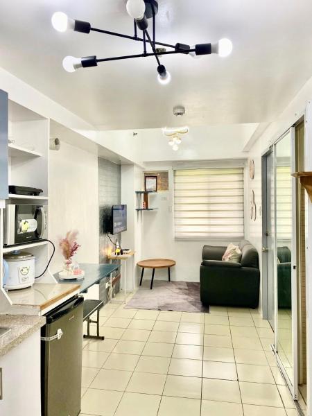 På billedet ses objektet Xolaeir Staycation at Moldex Residences Baguio beliggende i byen Baguio.