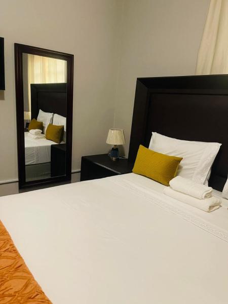 写真にはLechen市にあるPalm Inn Boutique Palapyeが写っています。