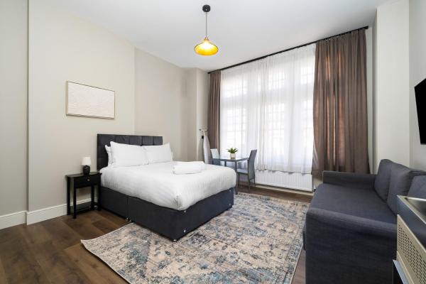 Willesden Green Modern Living Suites, London