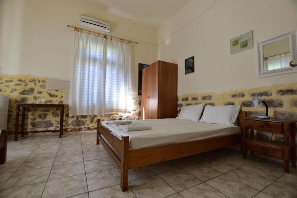Anonymous Homestay - Pelekanos