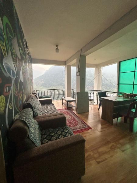 Auf dem Foto ist das Objekt Bodh Niwas -A unit of The Nest Community in der Stadt Bashist zu sehen.