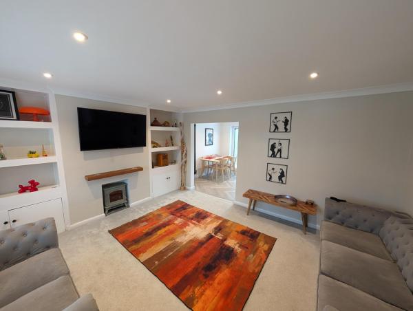 3 Bed-sleeps 5-garden-parking-pets - Carlisle