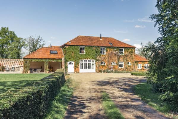 A la foto es mostra l'objecte Charming Rural Coach House Retreat - Wymondham situat a la ciutat de Spooner Row.