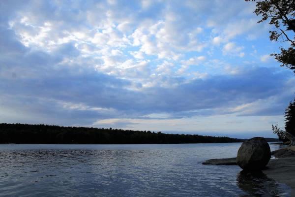 På bildet vises objektet Sunset Cove Cottage private beach som ligger i byen Prospect Harbor.