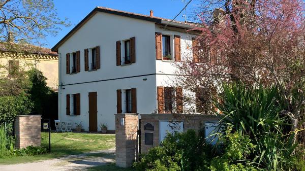 A la foto es mostra l'objecte I gatti e la Volpe B&B situat a la ciutat de Budrio.