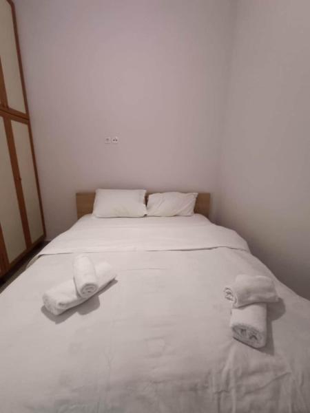 A la foto es mostra l'objecte Kamenos Pyrgos Apartments 3 situat a la ciutat de Quios.