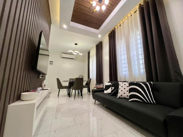 A la foto es mostra l'objecte The G Suite 14-15 Entire House With Parking situat a la ciutat de Sampong.