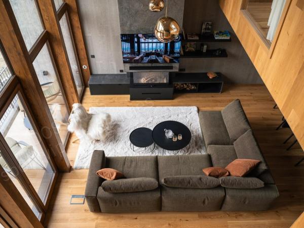 Penthouse 2 hijas 4-BR, Эль-Тартер