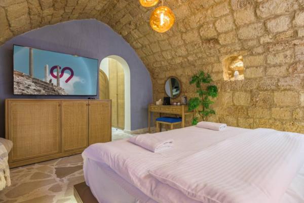 Na fotografii je vidět objekt Beit Chams Sunset Suite in Batroun nacházející se ve městě Batroûn.