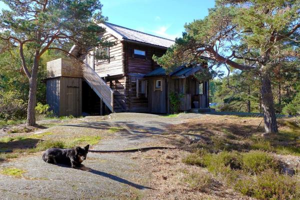 Nella foto è visibile l'oggetto Charming timber house in the Stockholm Archipelago situato nella città di Nämdö.