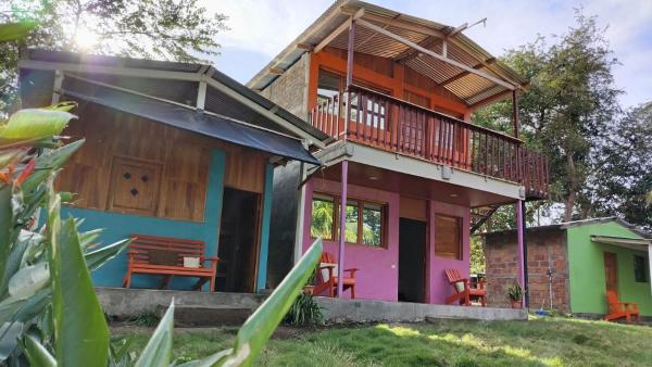 A la foto es mostra l'objecte hostal piedra grande situat a la ciutat de Rivas.