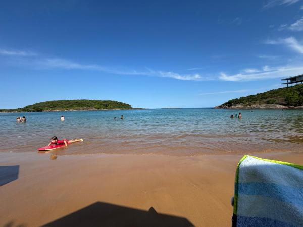 Kuvassa näkyy kohde Casa Duplex Praia da Bacutia Enseada Azul, joka sijaitsee kaupungissa Guarapari.