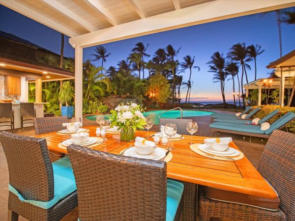 Mango Surf Beach Front Villa - Maui, HI