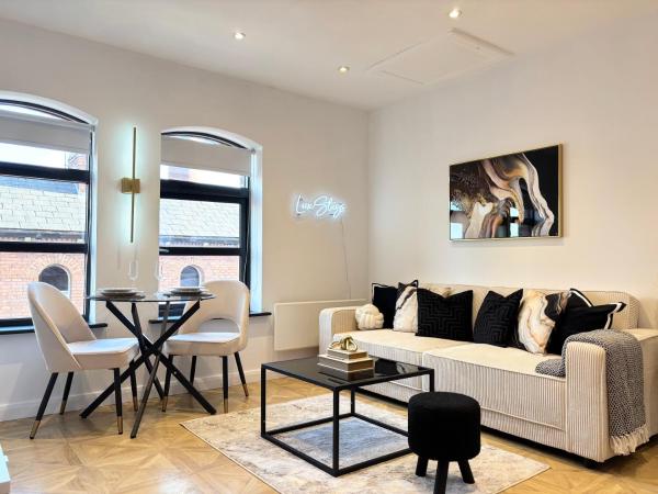 Lux Stays - Luxury Apartment in Leeds City Centre near Canal, Leeds