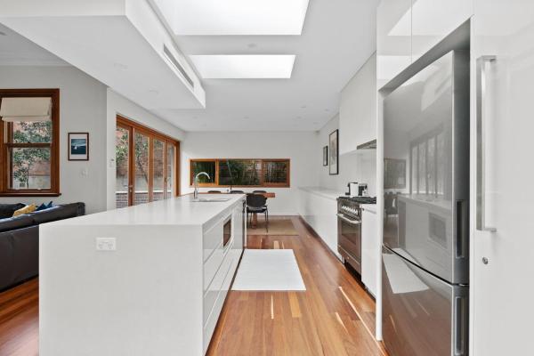 A la foto es mostra l'objecte Charming Annandale Retreat situat a la ciutat de Sydney.