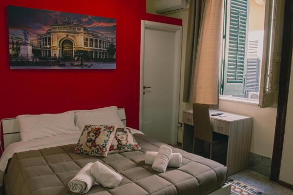 Na fotografii je vidět objekt Mizzica Rooms nacházející se ve městě Palermo.