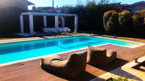 På billedet ses objektet Exclusive Villa with Private Swimming Pool beliggende i byen Nicola.