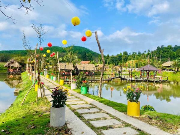 Nella foto è visibile l'oggetto Đồi Dẻ Eco HomeStay situato nella città di Xã Thanh Trạch.