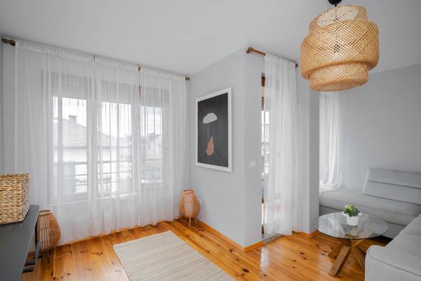 På billedet ses objektet Modern 1BD Flat with AC & Balcony - Sofia Airport by Flat Mаnager beliggende i byen Chepintsi.