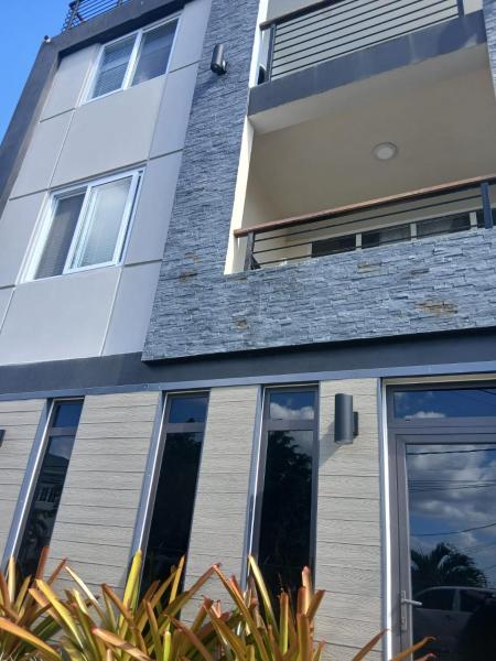 A la foto es mostra l'objecte Cypress Suites situat a la ciutat de Goodwill.