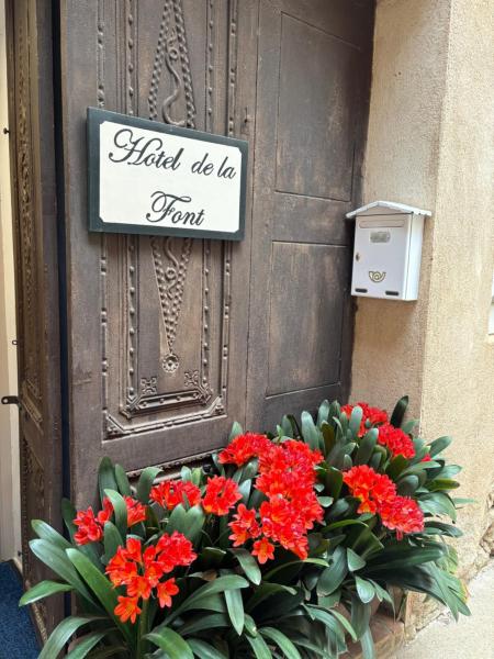 På billedet ses objektet Hotel de La Font Peralada beliggende i byen Peralada.