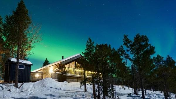 Auf dem Foto ist das Objekt Modern chalet in Malangen in der Stadt Mestervik zu sehen.