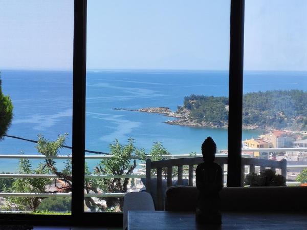 En la foto se muestra el objeto AEGEAN view ! ubicado en la ciudad de Kavala.