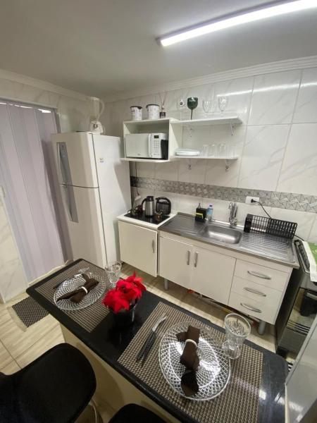 Фотография 3: - Studio - com ar condicionado-5 Hospedes, a 50 metros dos melhores bares e restaurantes com musica ao vivo 3 quadras da Praia