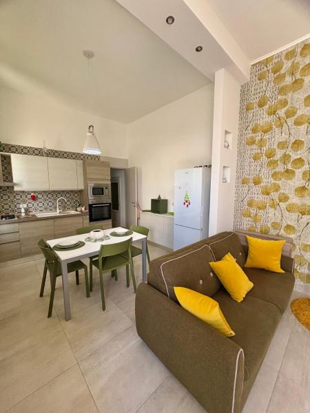 A la foto es mostra l'objecte Casa Rosalba situat a la ciutat de Ostuni.