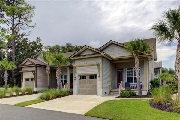 På billedet ses objektet Garden Cottage 15 beliggende i byen Jekyll Island.