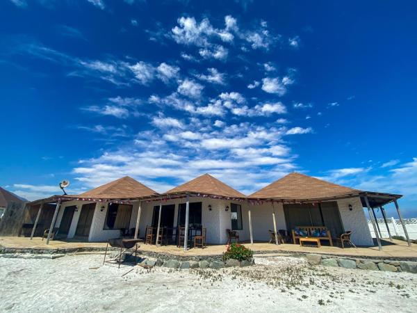 Na foto é possível ver o objeto Casona TikiTano Lodge 12 personas localizado na cidade de Totoralillo.