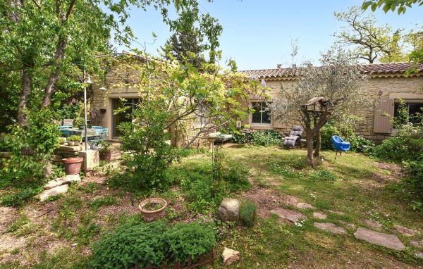 På billedet ses objektet Lovely Home In Carpentras With Wifi beliggende i byen Serres.