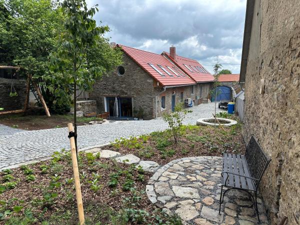 Na fotografii je vidět objekt Chalupy Albrechtice Šumava nacházející se ve městě Podmokly.