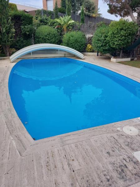 Na zdjęciu widoczny jest obiekt Villa Amparo con piscina privada położony w mieście Calafell.