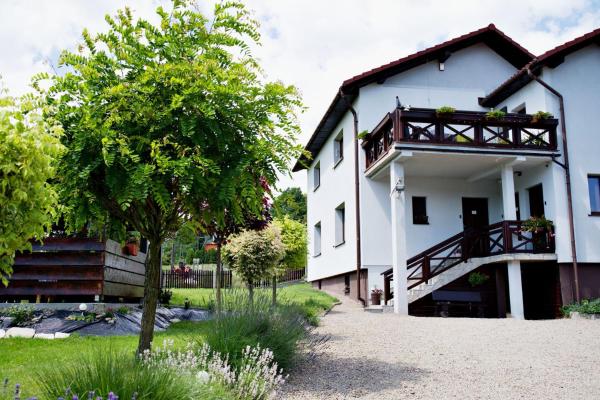 Na zdjęciu widoczny jest obiekt Apartamenty na Zatorskiej by Housine położony w mieście Osiek.