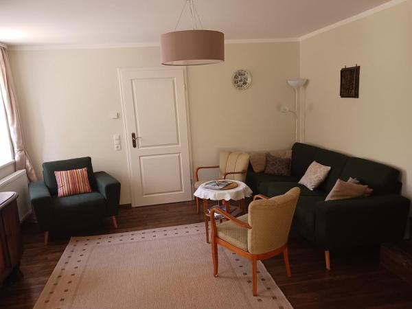 Na zdjęciu widoczny jest obiekt Holiday Apartment with Garden View położony w mieście Regnitzlosau.