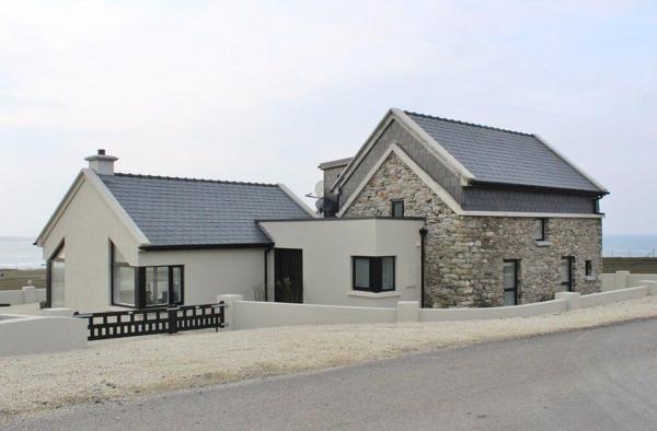 Nella foto è visibile l'oggetto The Barn Malinbeg situato nella città di Doonalt.