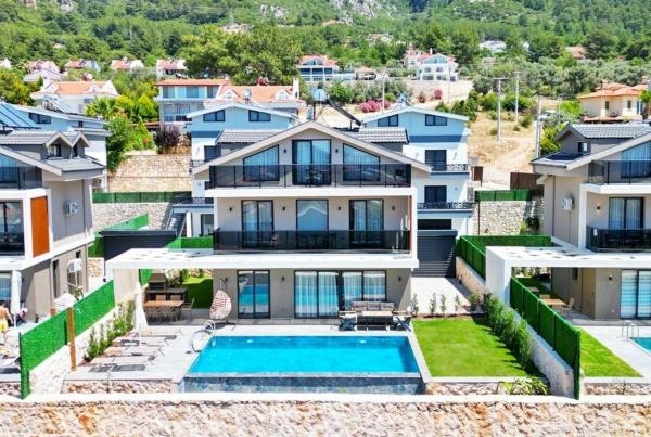 På billedet ses objektet Yaşam Villa 1 beliggende i byen Fethiye.