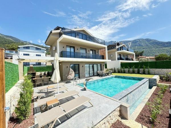 På billedet ses objektet Yaşam Villa 2 beliggende i byen Fethiye.