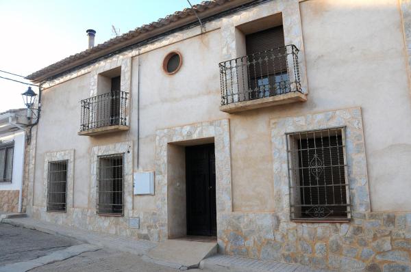 A la foto es mostra l'objecte Casa Rural El Gallo situat a la ciutat de Casas de los Pinos.