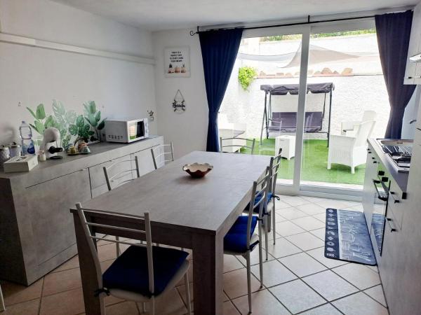 A la foto es mostra l'objecte Summer House situat a la ciutat de SantʼAntìoco.