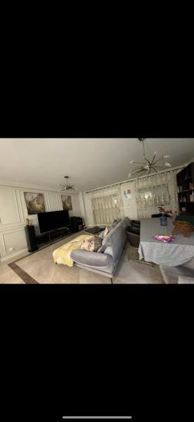 A la foto es mostra l'objecte Seddiki situat a la ciutat de Ouled Fayet.