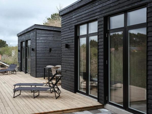 A la foto es mostra l'objecte 5 star holiday home in Ebeltoft situat a la ciutat de Ebeltoft.