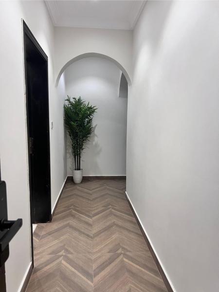 A la foto es mostra l'objecte modern apartment in allzahra situat a la ciutat de Jiddah.