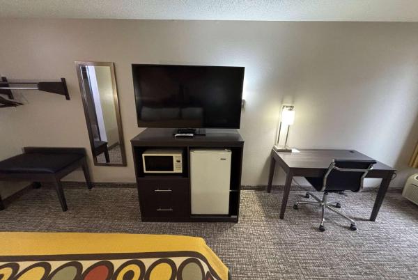 Habitació Doble amb 2 Llits Grans - No Fumadors — 28 m² - Super 8 by Wyndham Marshall