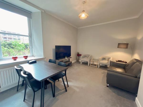 Two bed apartment, Édimbourg
