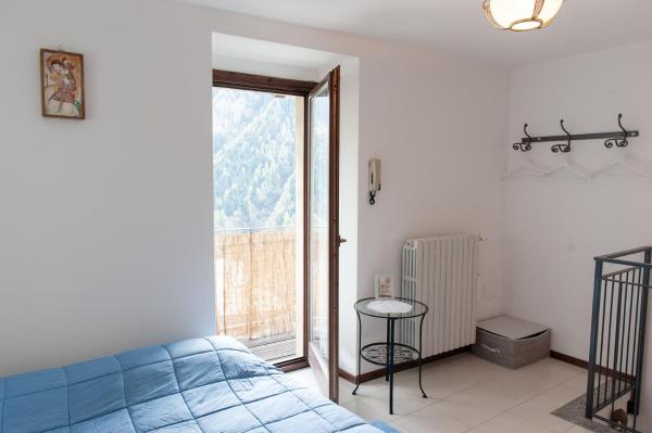 Nella foto è visibile l'oggetto Casa La Lanterna nelle Alpi Orobiche situato nella città di Albaredo per San Marco.