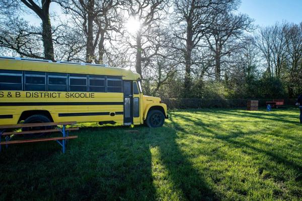 Na zdjęciu widoczny jest obiekt The Skoolie at Field of Dreams położony w mieście Melbourne.